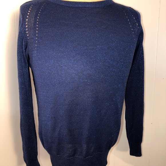 - Womens sparkle blue sweater. Size:medium - Picture 1 of 7